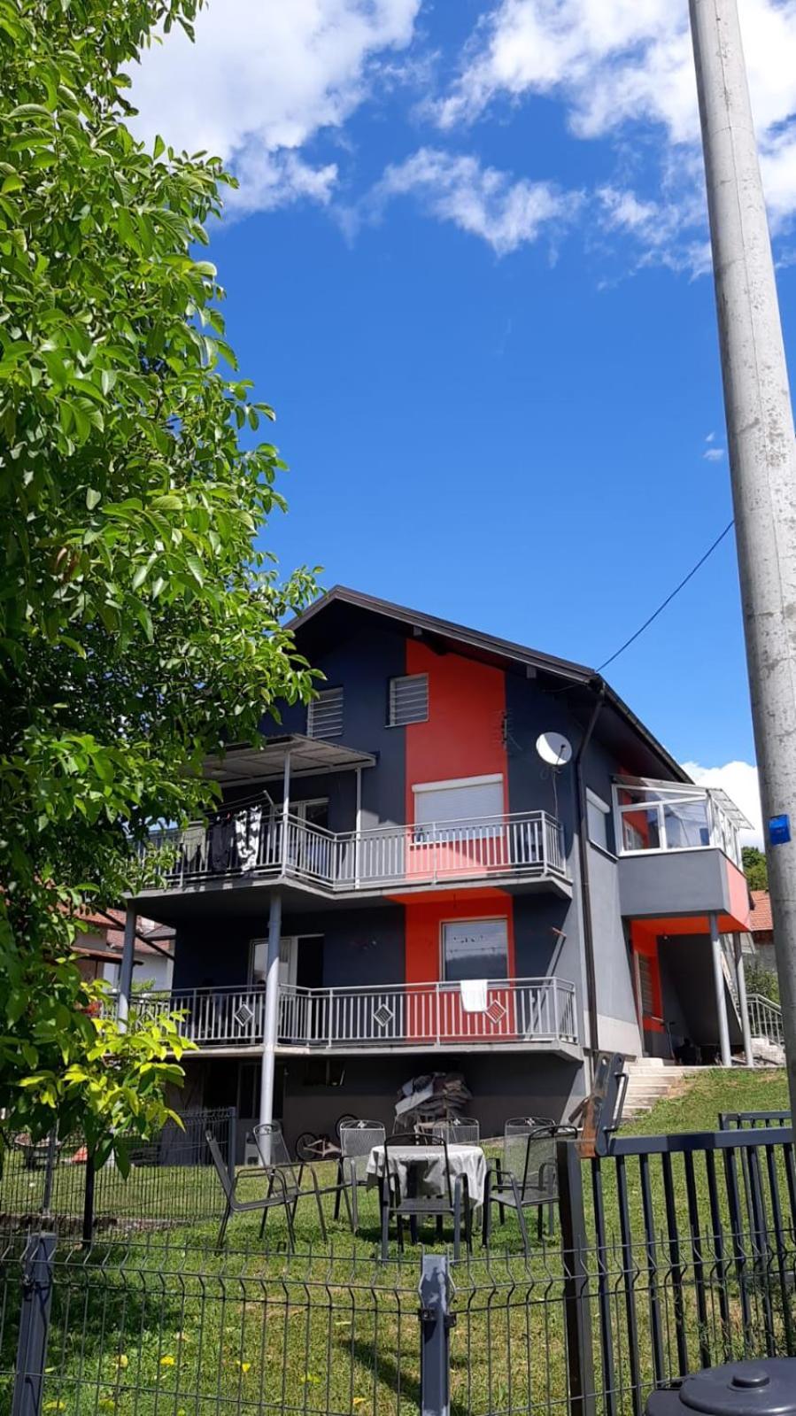 Apartman Nadija 亚伊采 外观 照片